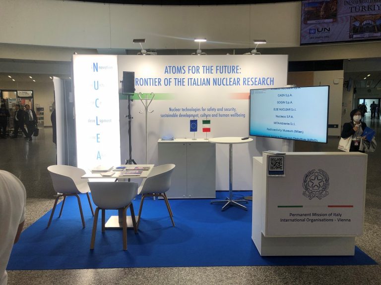 stand_3