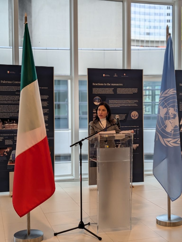 MOSTRA UNTOC CRIMINALITA’ TRANSNAZIONALE_4